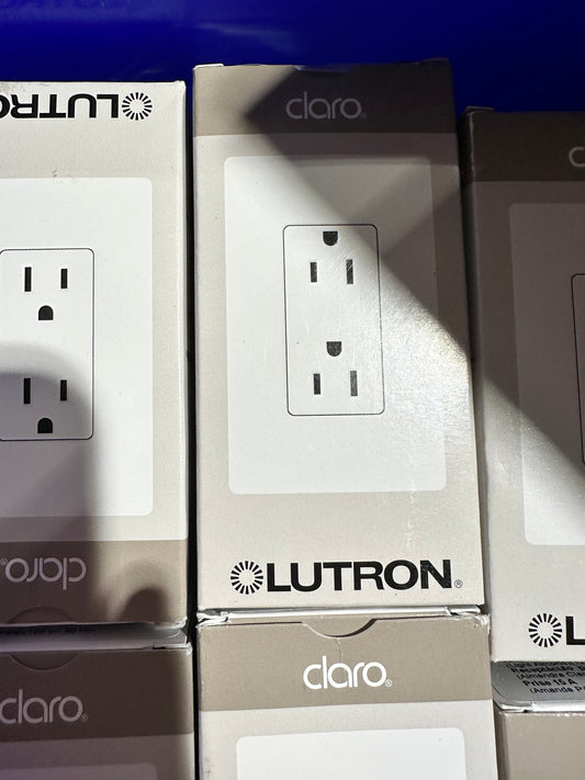 Claro 15 A receptacle